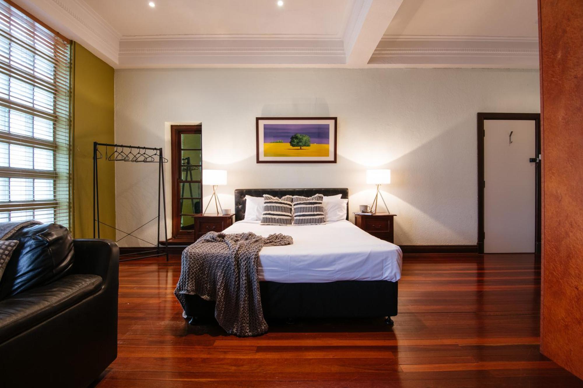 Civic Hotel, Perth